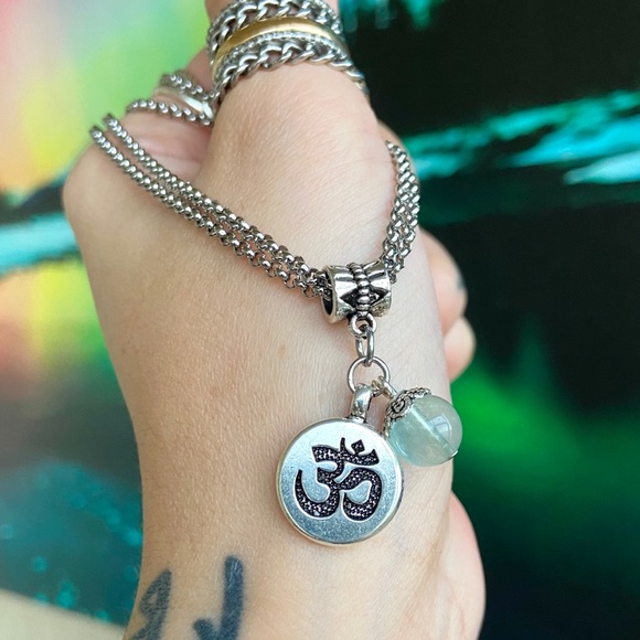 Stainless steel double chain om sign & fluorite - Picture 2 of 10